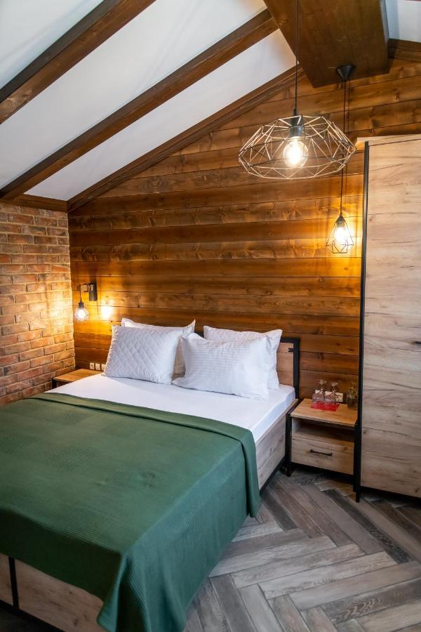 Hotel Hunters House Ezerets Extérieur photo