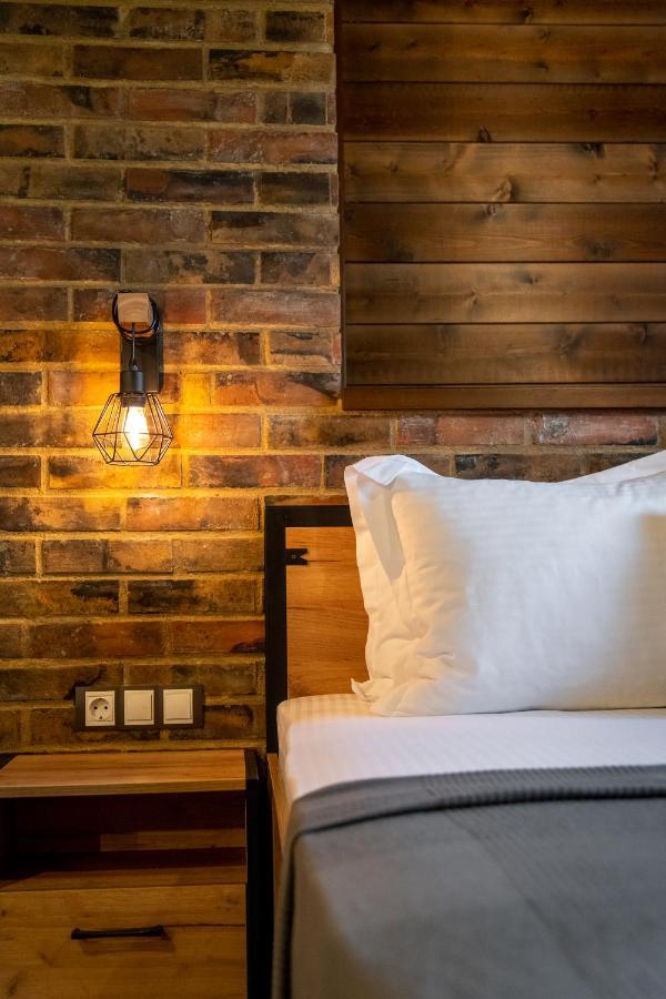 Hotel Hunters House Ezerets Extérieur photo