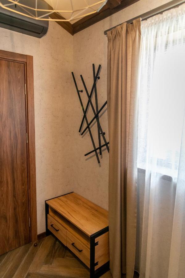 Hotel Hunters House Ezerets Extérieur photo
