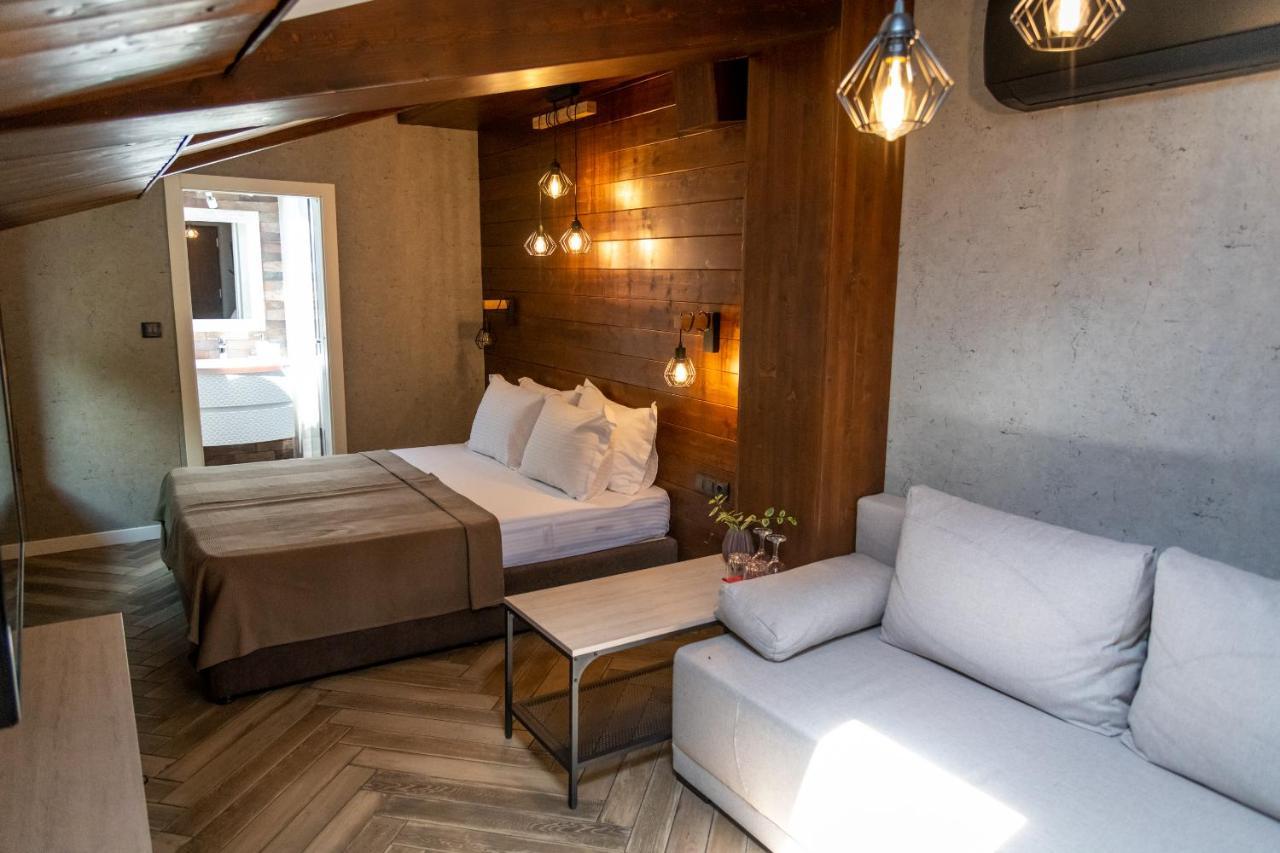 Hotel Hunters House Ezerets Extérieur photo