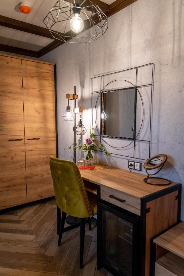 Hotel Hunters House Ezerets Extérieur photo