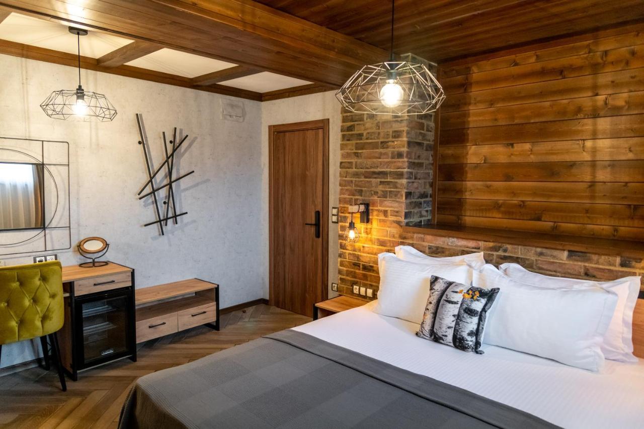 Hotel Hunters House Ezerets Extérieur photo